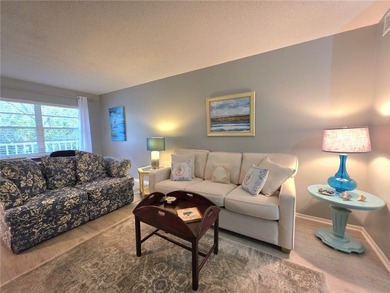 Amazing Move-in Ready Turn Key Corner Unit with Tasteful - photo 3