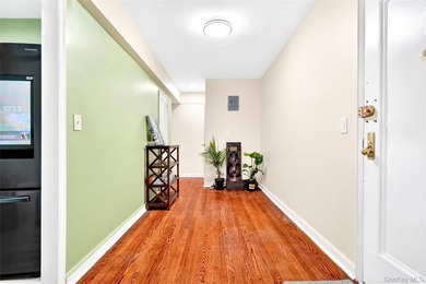 This tremendous 915 sq. ft. true 2BR co-op is situated on a - photo 12