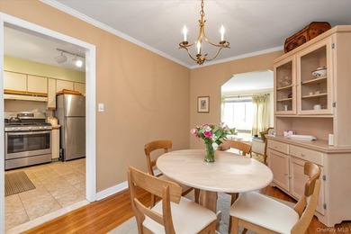 Welcome to 15 Purdue Road in Glen Cove. This charming Cape - photo 6