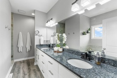 Welcome to an extraordinary custom-built estate where luxury - photo 22