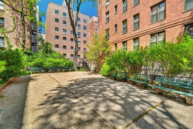 This tremendous 915 sq. ft. true 2BR co-op is situated on a - photo 36