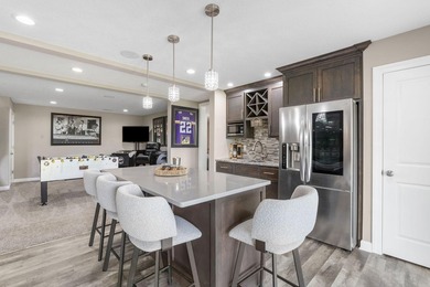 Welcome to an extraordinary custom-built estate where luxury - photo 37