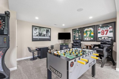 Welcome to an extraordinary custom-built estate where luxury - photo 42