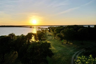 An extraordinary opportunity awaits on Cedar Creek Lake! A rare - photo 3