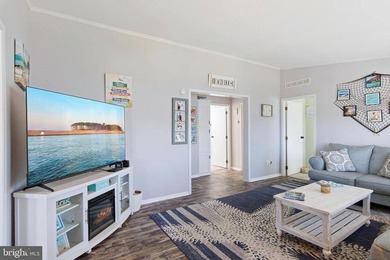 Coastal Living at Its Best! Enjoy life in a beautiful waterfront - photo 10