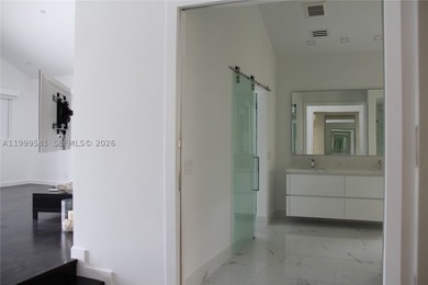 Waterfront estate on Lido Drive in Las Olas Isles. This - photo 11