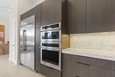 Welcome to this exceptional lakefront residence in the - photo 13