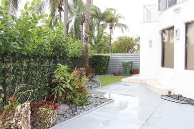 Waterfront estate on Lido Drive in Las Olas Isles. This - photo 31