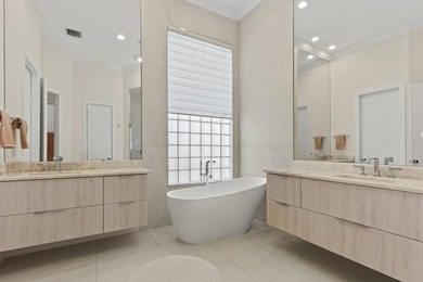 Welcome to this exceptional lakefront residence in the - photo 38