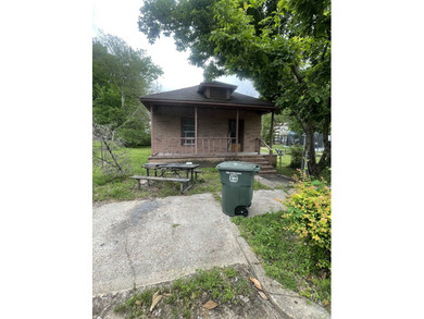 Mississippi River Home For Sale in Memphis Tennessee