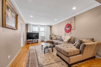 Welcome to your new home in the heart of Forest Hills. This MINT - photo 4