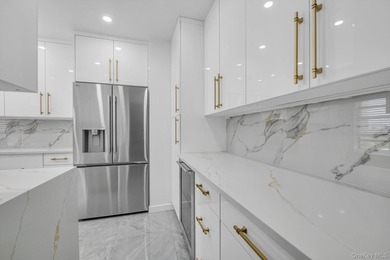 Welcome to your new home in the heart of Forest Hills. This MINT - photo 7