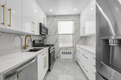 Welcome to your new home in the heart of Forest Hills. This MINT - photo 8