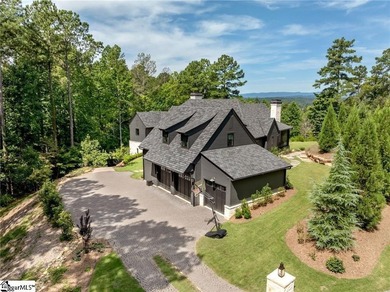 A (5) acre Lake Keowee waterfront Estate with panoramic Blue - photo 2