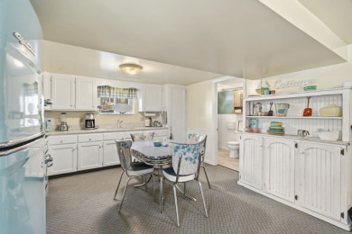 METICULOUS & FURNISHED! - photo 6