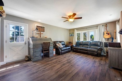 Sellers are relocating for work - an incredible opportunity - photo 32
