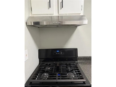 Investor Special! This 2-bedroom, 1-bath condo is ideally - photo 3