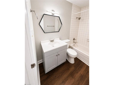 Investor Special! This 2-bedroom, 1-bath condo is ideally - photo 5