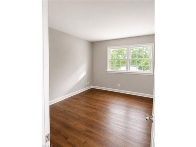 Investor Special! This 2-bedroom, 1-bath condo is ideally - photo 10
