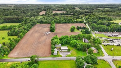 A truly rare and versatile offering in the heart of Ontario - photo 2