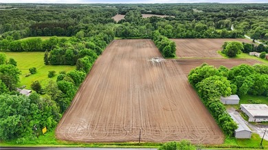 A truly rare and versatile offering in the heart of Ontario - photo 4