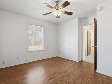 Prime investment opportunity in Kemp,TX! This 12-unit apartment - photo 15