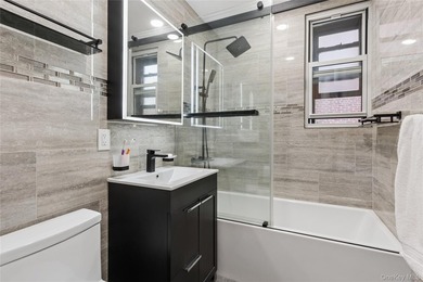 Large one bedroom divided to provide an extra room/den/bed - photo 8