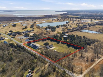 Prime investment opportunity in Kemp,TX! This 12-unit apartment - photo 26