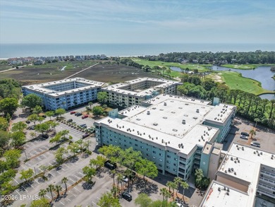 Welcome to your turnkey coastal escape! This beautifully updated - photo 1