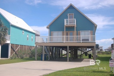 BACK ON THE MARKET! NEW PRICE $824,900. Home Warranty! Lovely - photo 1