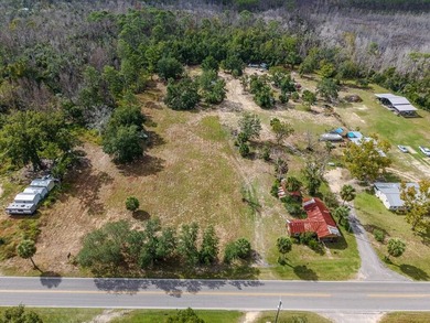Charming old Florida cracker-style home on 4.2 acres in - photo 2