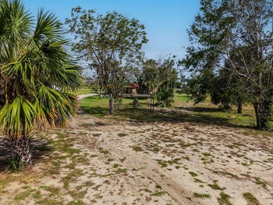 Charming old Florida cracker-style home on 4.2 acres in - photo 7