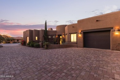 Custom 4600 sq.ft. contemporary masterpiece situated on a corner - photo 3
