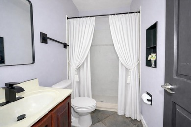 One or more photo(s) has been virtually staged. Spectacular