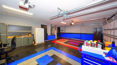 One or more photo(s) has been virtually staged. Spectacular