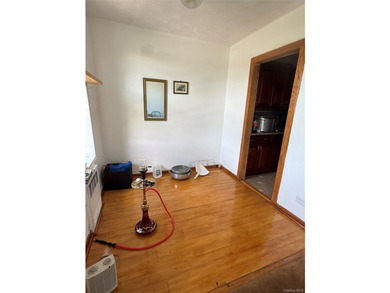 In the heart of Jamaica, this excellent apartment is close to - photo 8