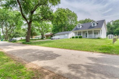 Lake Home For Sale in Wilmington, Illinois