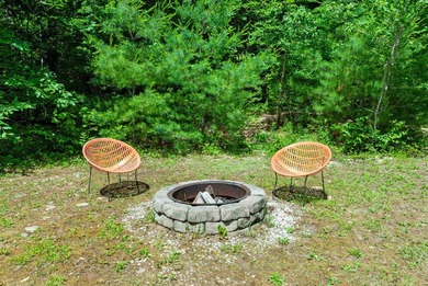 ENJOY THE BEST OF COUNTRY LIVING IN THIS CONTEMPORARY CAPE SET - photo 7