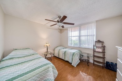 2/2 remodeled 55+ plus community. White Kitchen, New Tile, Wood - photo 21