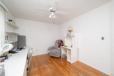 Beautiful Hi Ranch w/ all Large rooms including 4 Ample bedrooms - photo 7