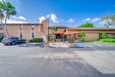 2/2 remodeled 55+ plus community. White Kitchen, New Tile, Wood - photo 39