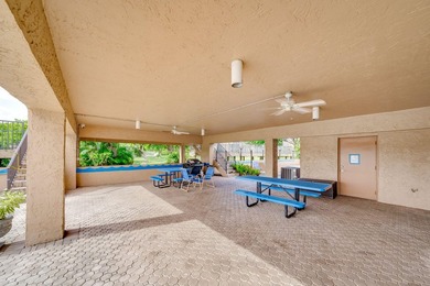 2/2 remodeled 55+ plus community. White Kitchen, New Tile, Wood - photo 44