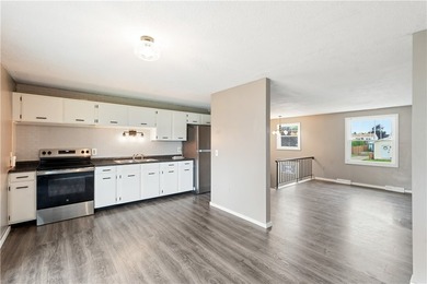 Welcome to 47 W Toulon Drive! This move-in ready 3-bedroom - photo 10