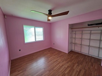 Welcome home to this warm and welcoming 3-bedroom, 2.5-bathroom - photo 8