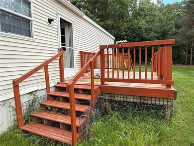 Affordable living! Three bedroom, two full bath 2005 Fairmont - photo 6