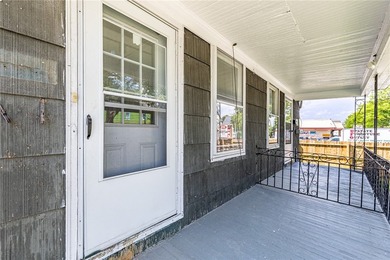 Another Rockin' Rochester Property! This 3/3 side by side duplex - photo 4