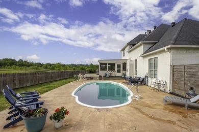 Welcome home to this beautifully designed 4-bedroom, 2.5-bath - photo 32