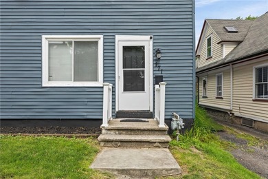Welcome to 171 Oakland Street! This 4-bedroom, 2-bath home - photo 5