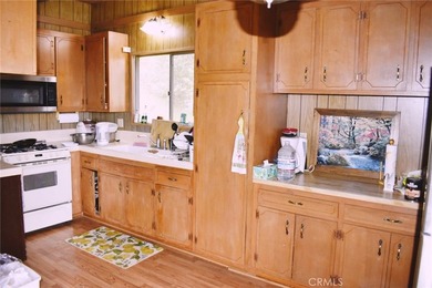 Tucked away in the scenic mountains of Crestline, this charming - photo 8