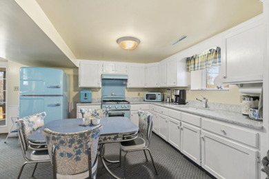 METICULOUS & FURNISHED! - photo 7